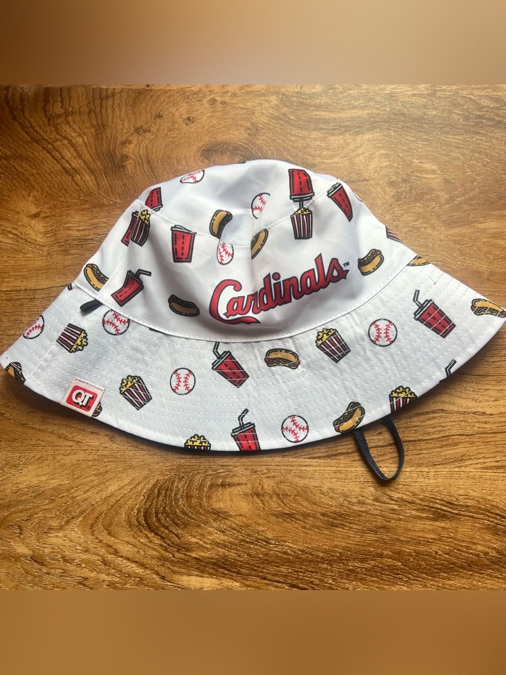 Cardinals Reversible White & Navy Patterned Bucket Hat
